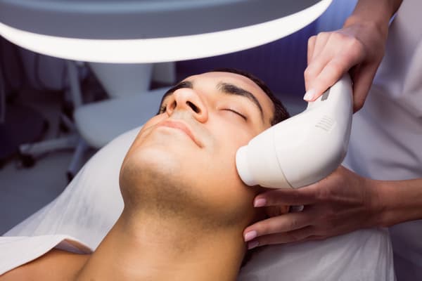 Modern aesthetic device in a minimal clinic
